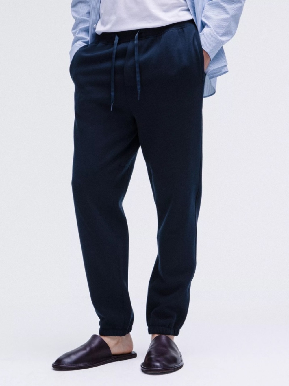 Lululemon Steady State Classic Fit Jogger Size Medium Approximate Inseam 33”